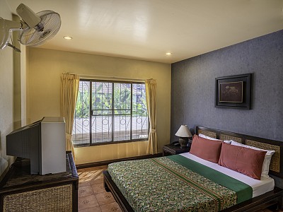 Standard Fan Room
