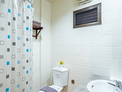 Standard Fan Room